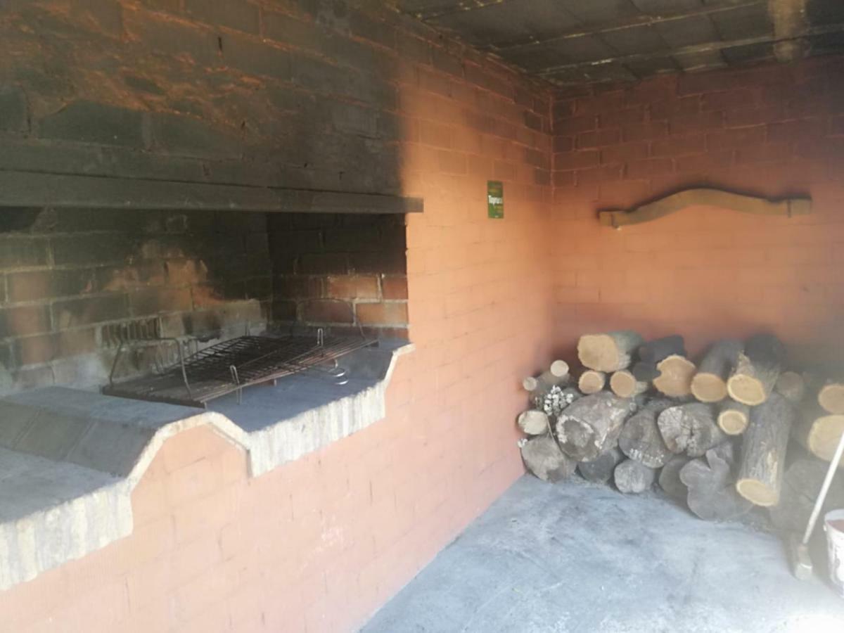 Llorá Casa Rural Can Met מראה חיצוני תמונה